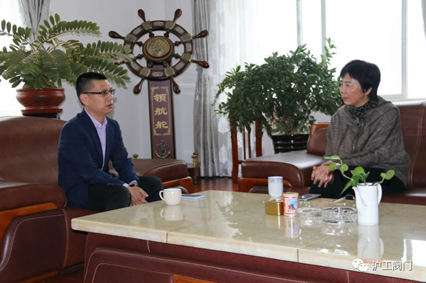 �Aͤ��hί��ӛ�����ڜ����y�T�{�У��D1��