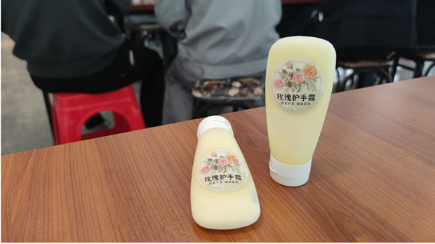 華亭鎮總工會活動進企項目之金秋十月護手霜DIY活動(圖5)